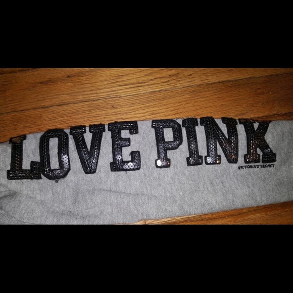 🔥SOLD 🔥Victoria’s Secret Pink Fur Lined Hoodie - Picture 4 of 4